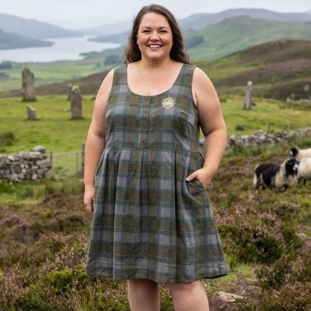 Outlander Hot Topic Plaid Lace Up Back Dress Plus Size 5X Green Grey Tartan